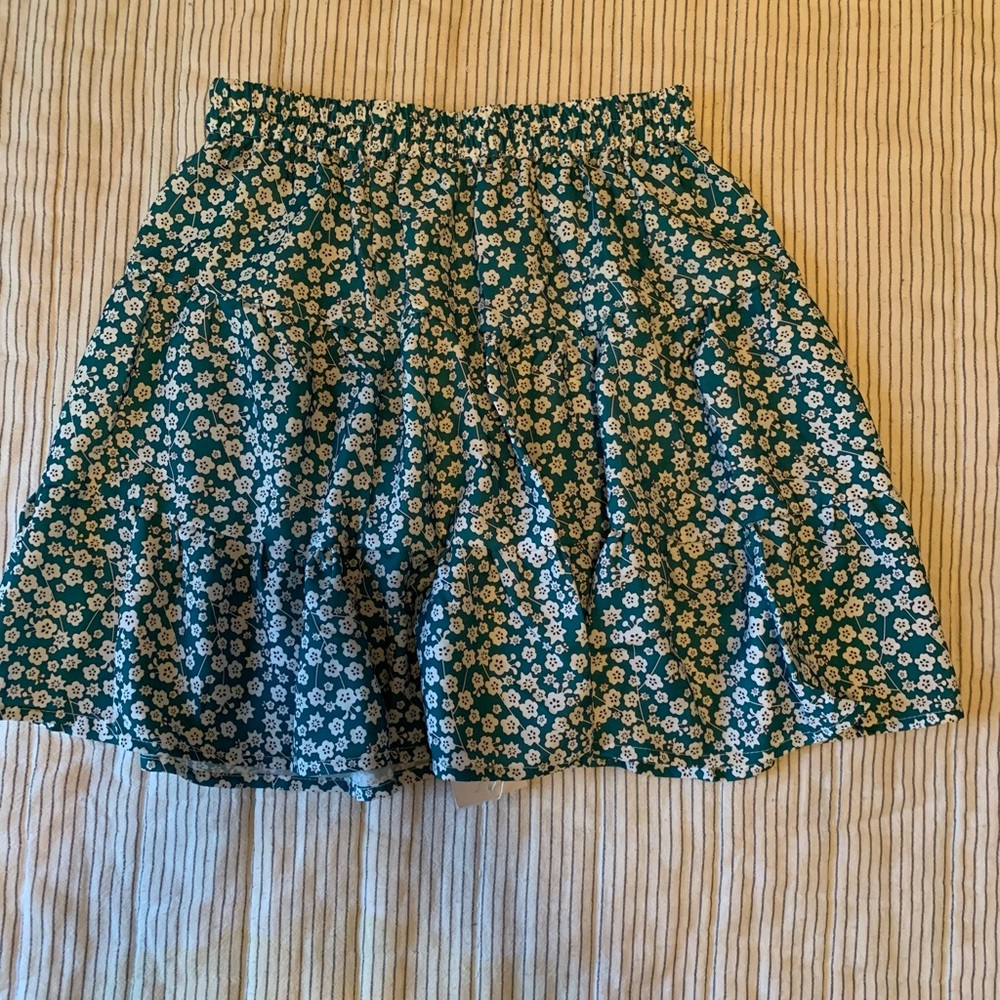 NWT romwe skirt
